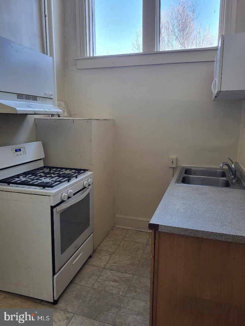 307 N QUEEN STREET 313