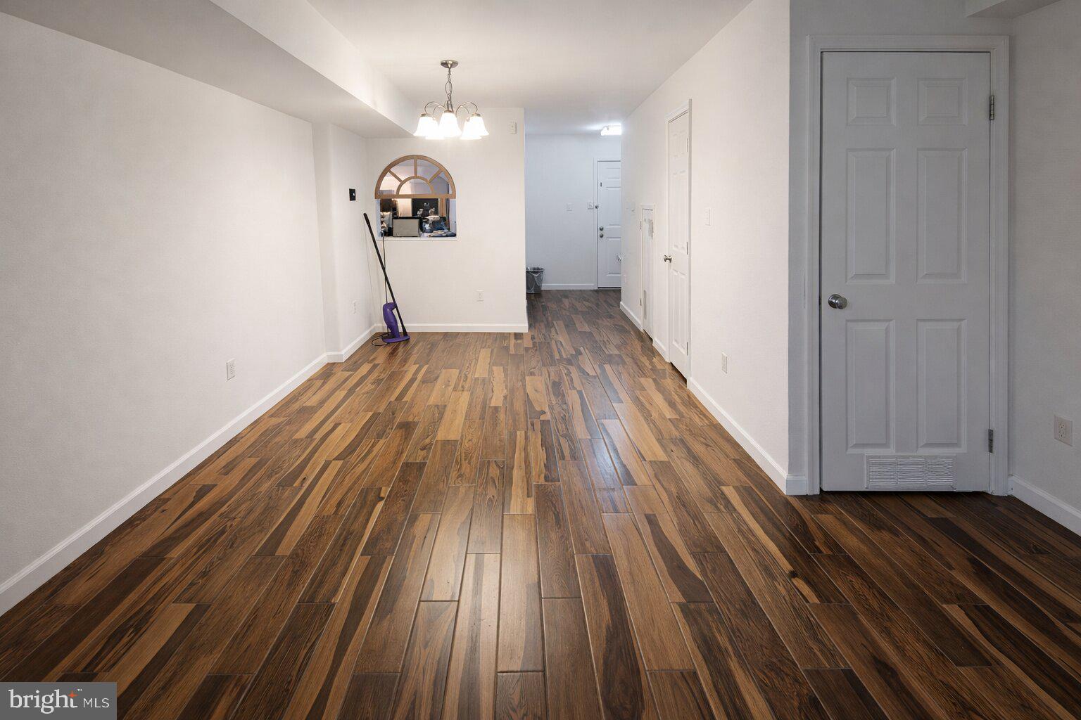 11104 SNUG HAVEN LANE