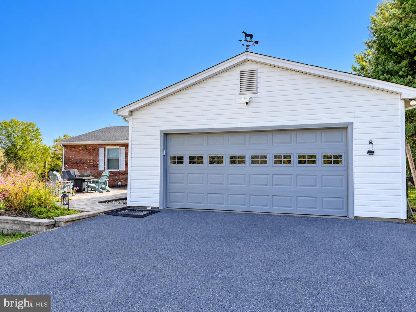 8547 WINDHAVEN LANE