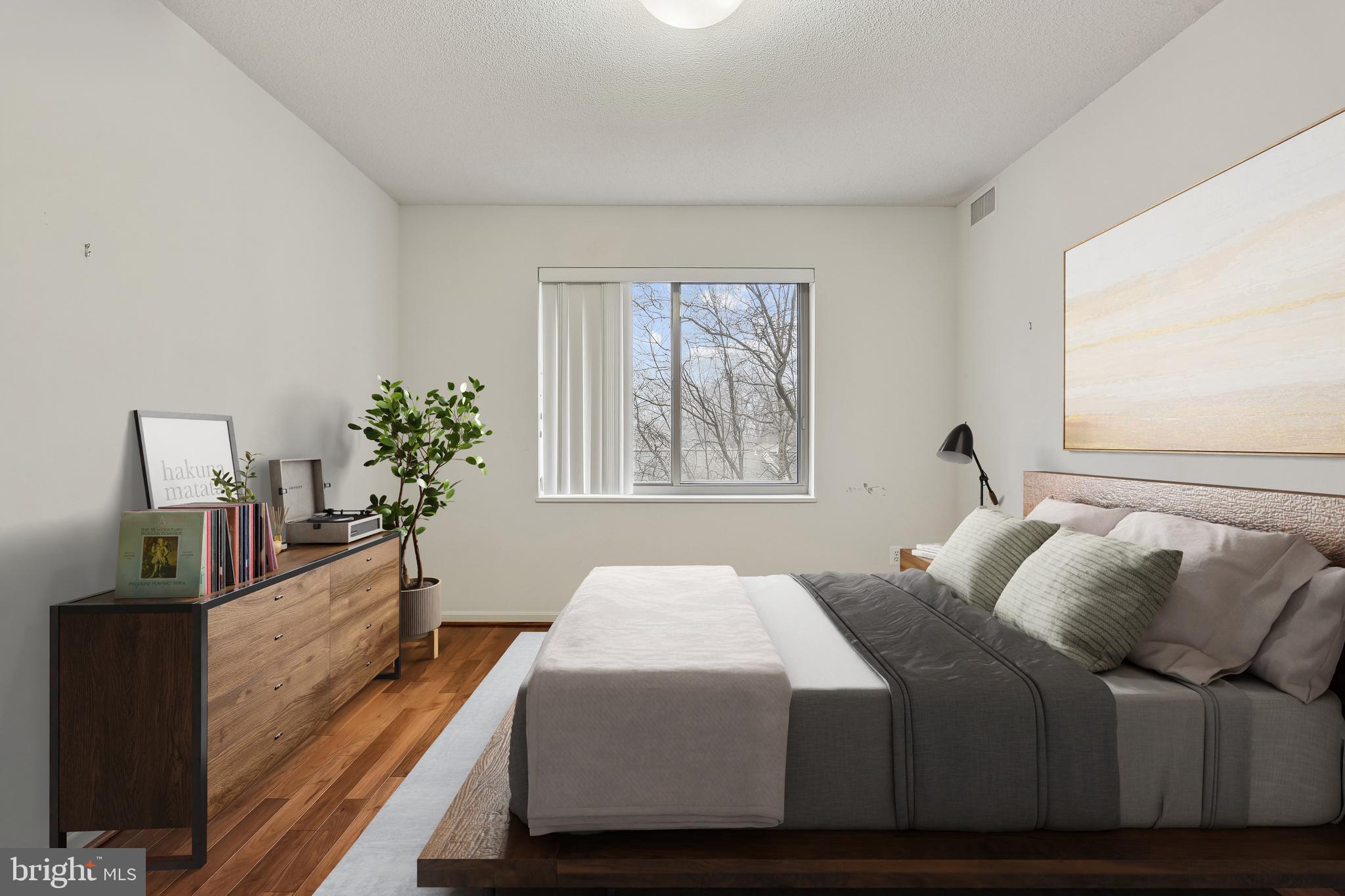 LEISURE WORLD - Residential