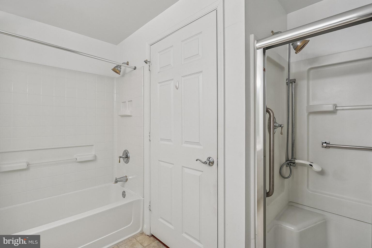 LEISURE WORLD - Residential