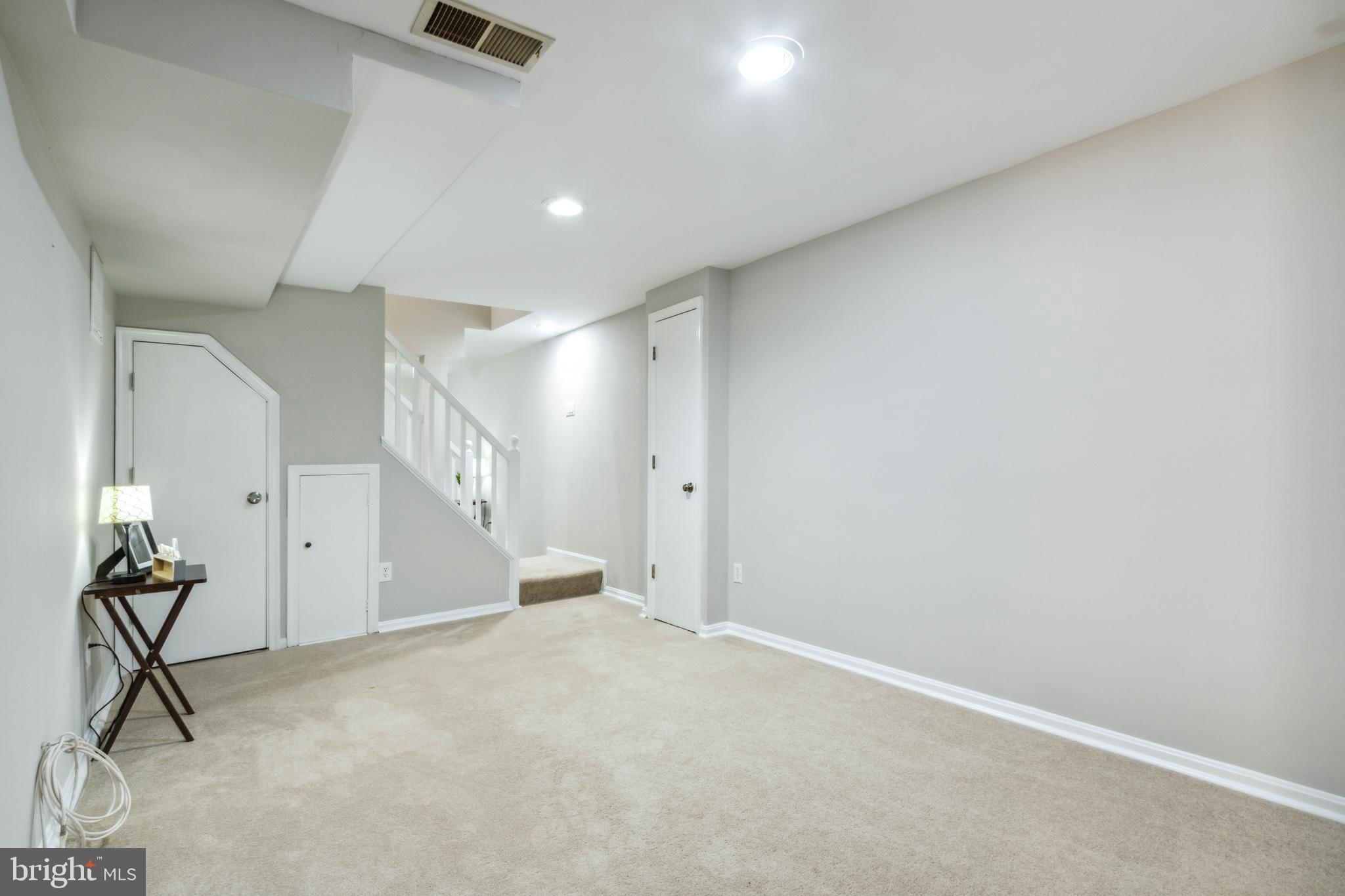 ORANGE HUNT ESTATES WEST - Residential