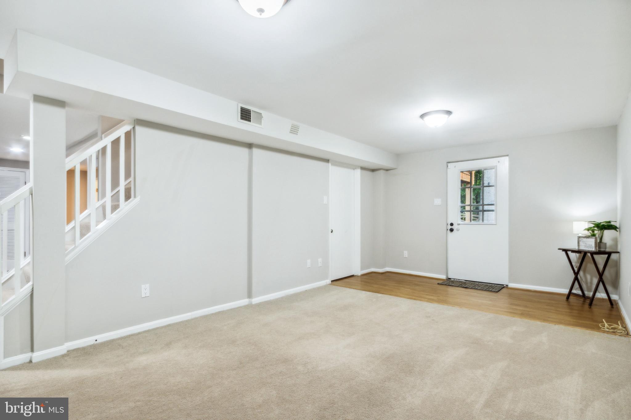 ORANGE HUNT ESTATES WEST - Residential