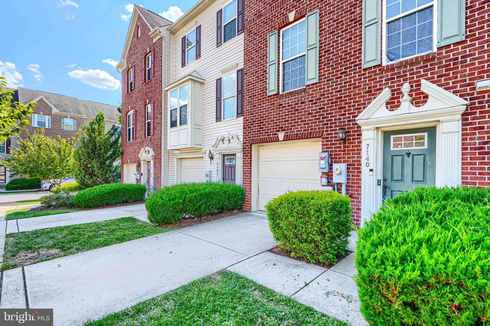 HOWARD SQUARE - Residential Lease