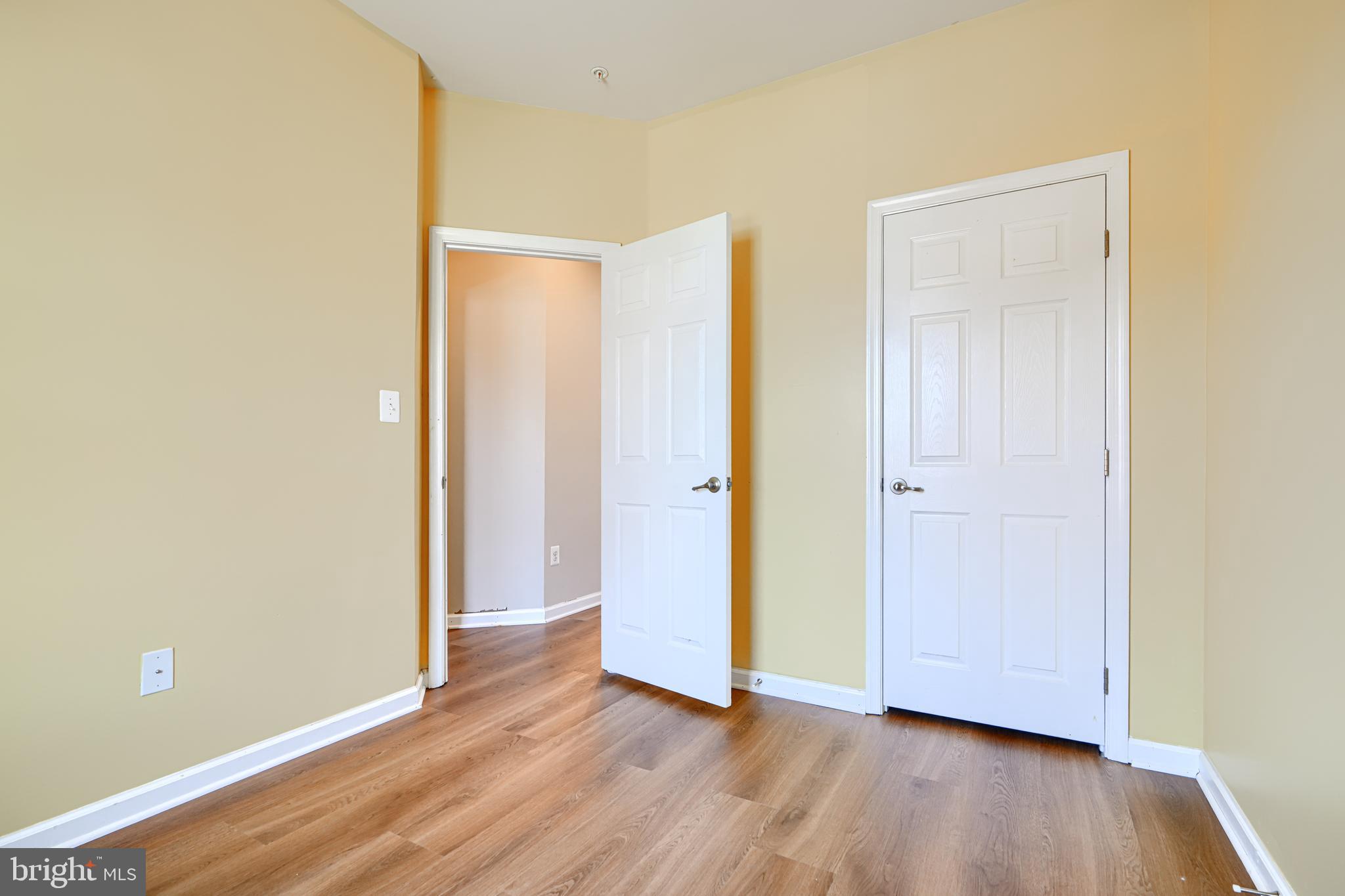 HOWARD SQUARE - Residential Lease