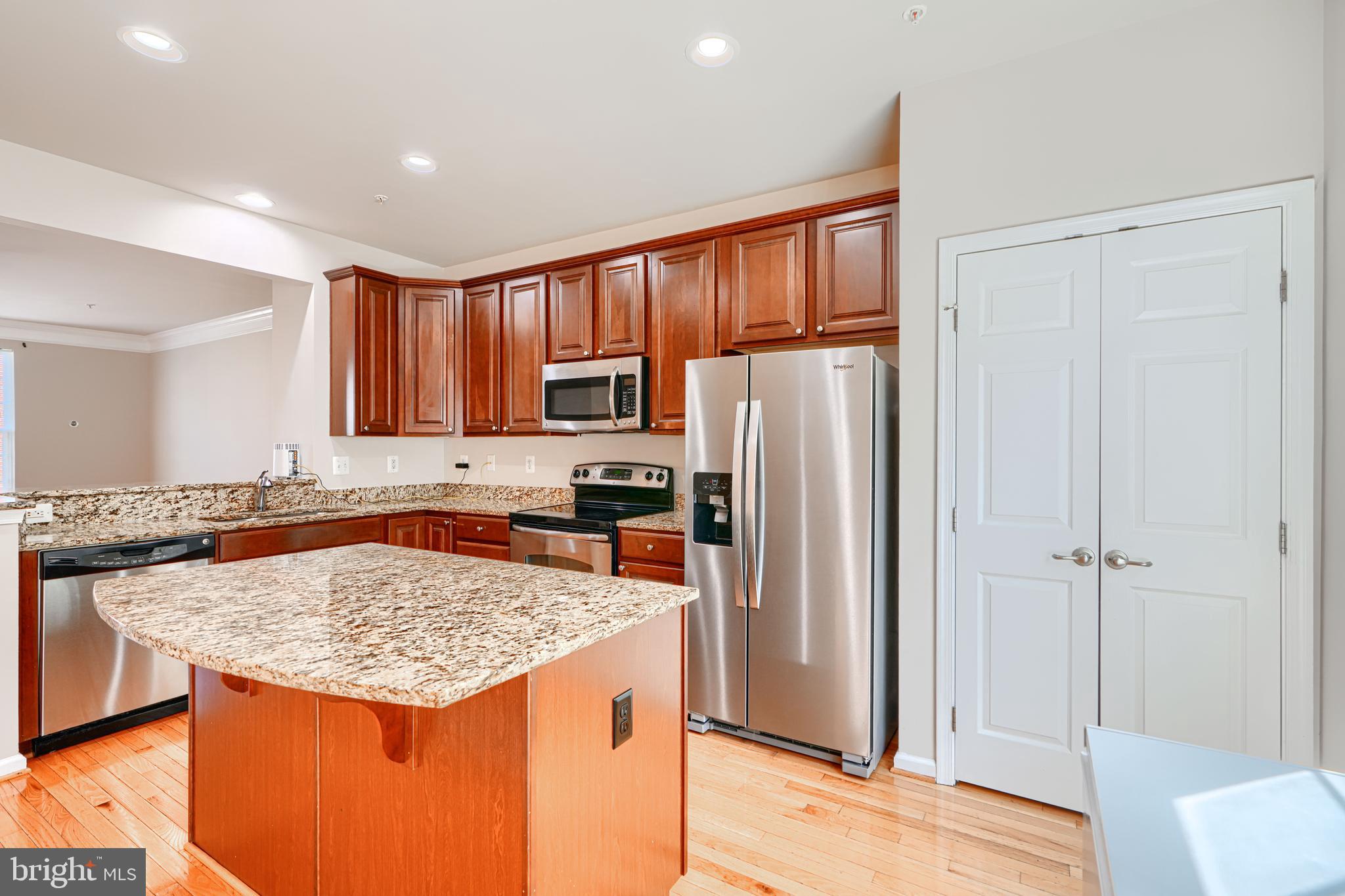 HOWARD SQUARE - Residential Lease