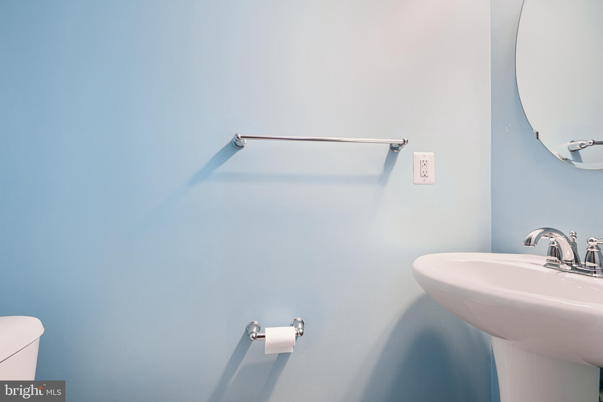 HOWARD SQUARE - Residential Lease