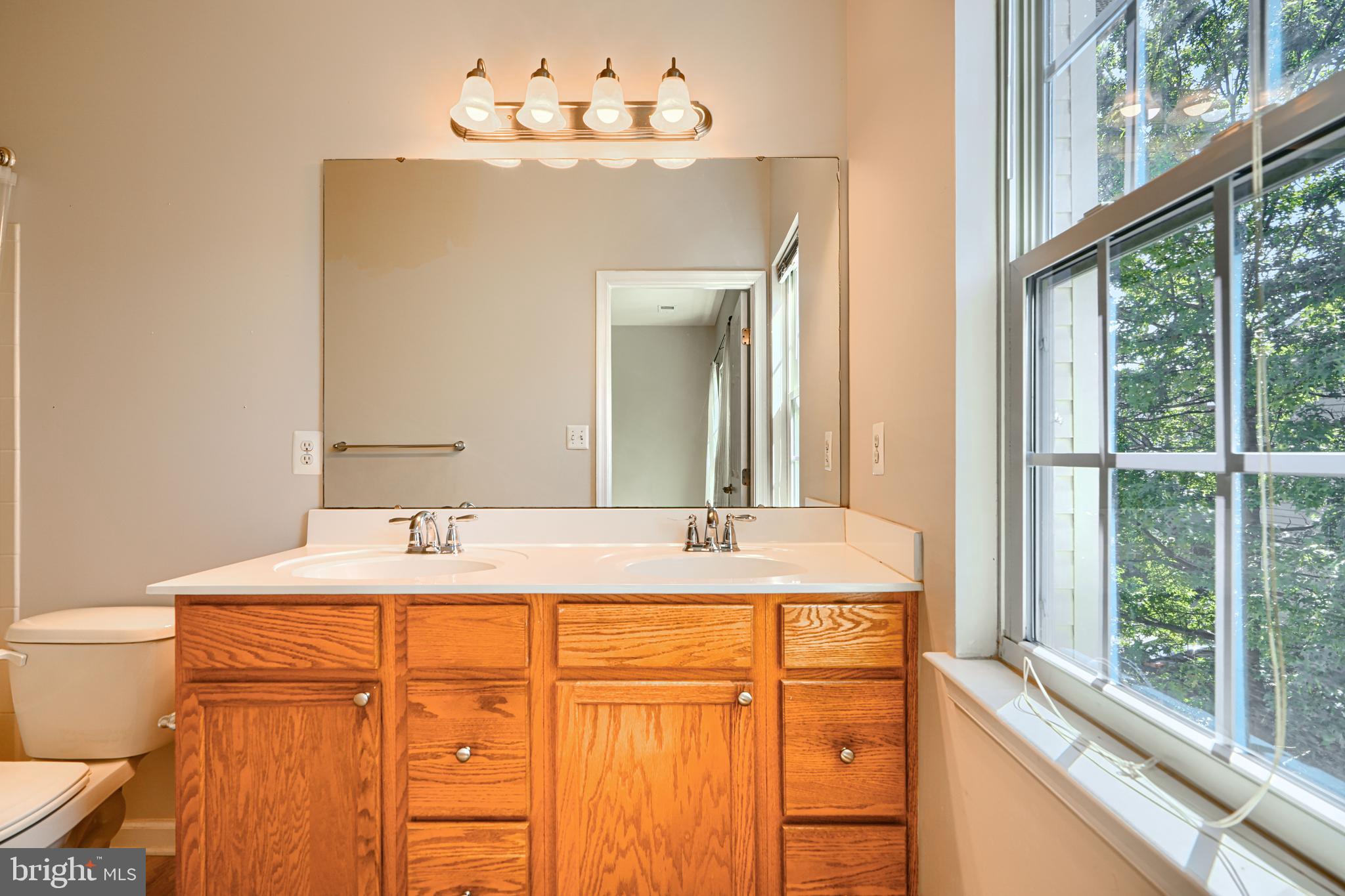 HOWARD SQUARE - Residential Lease