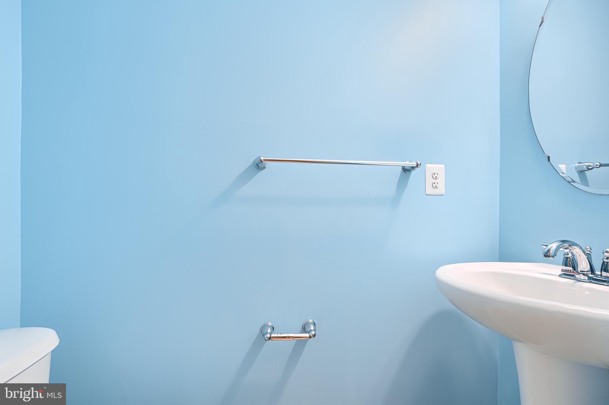 HOWARD SQUARE - Residential Lease