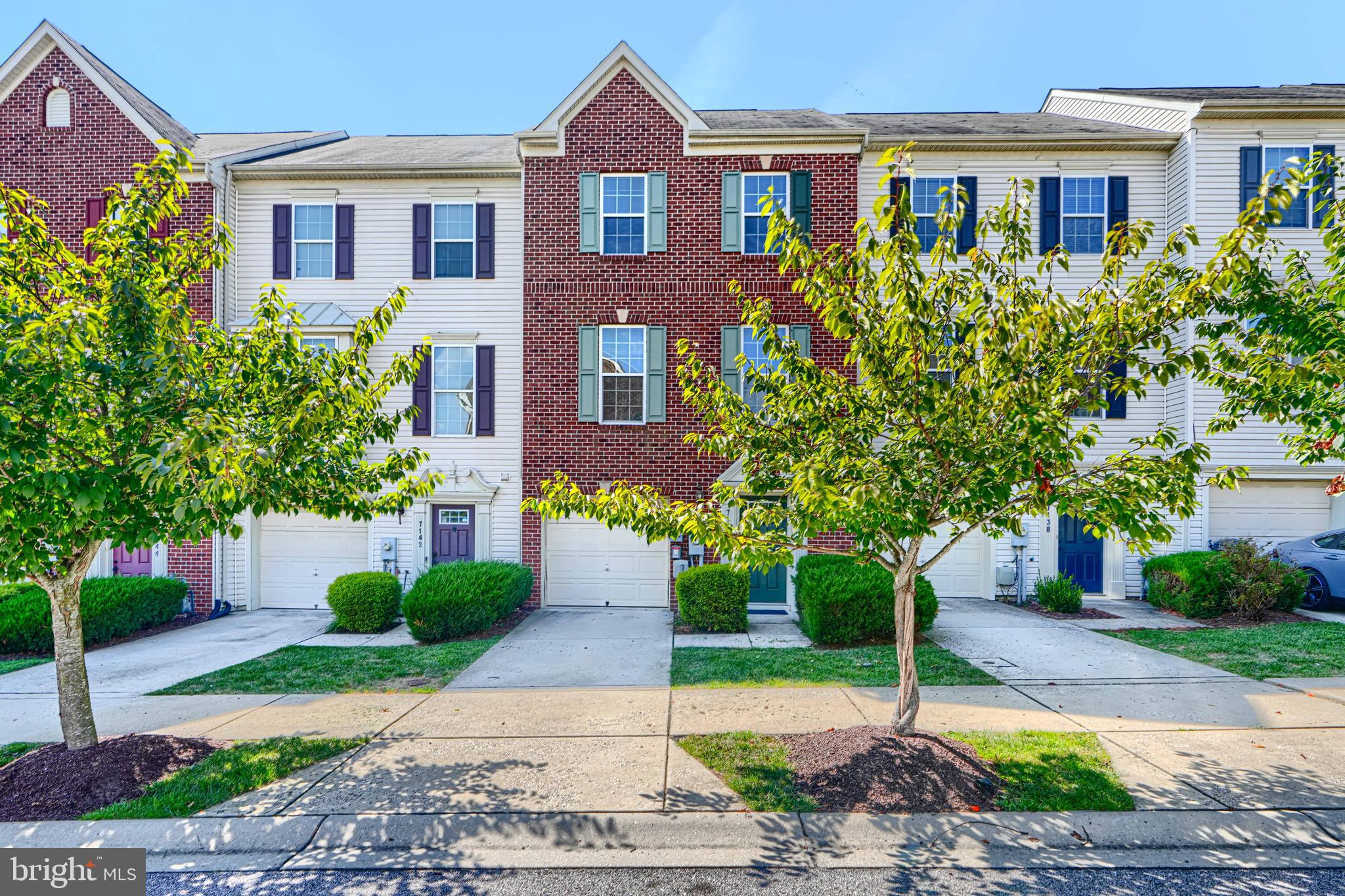 HOWARD SQUARE - Residential Lease