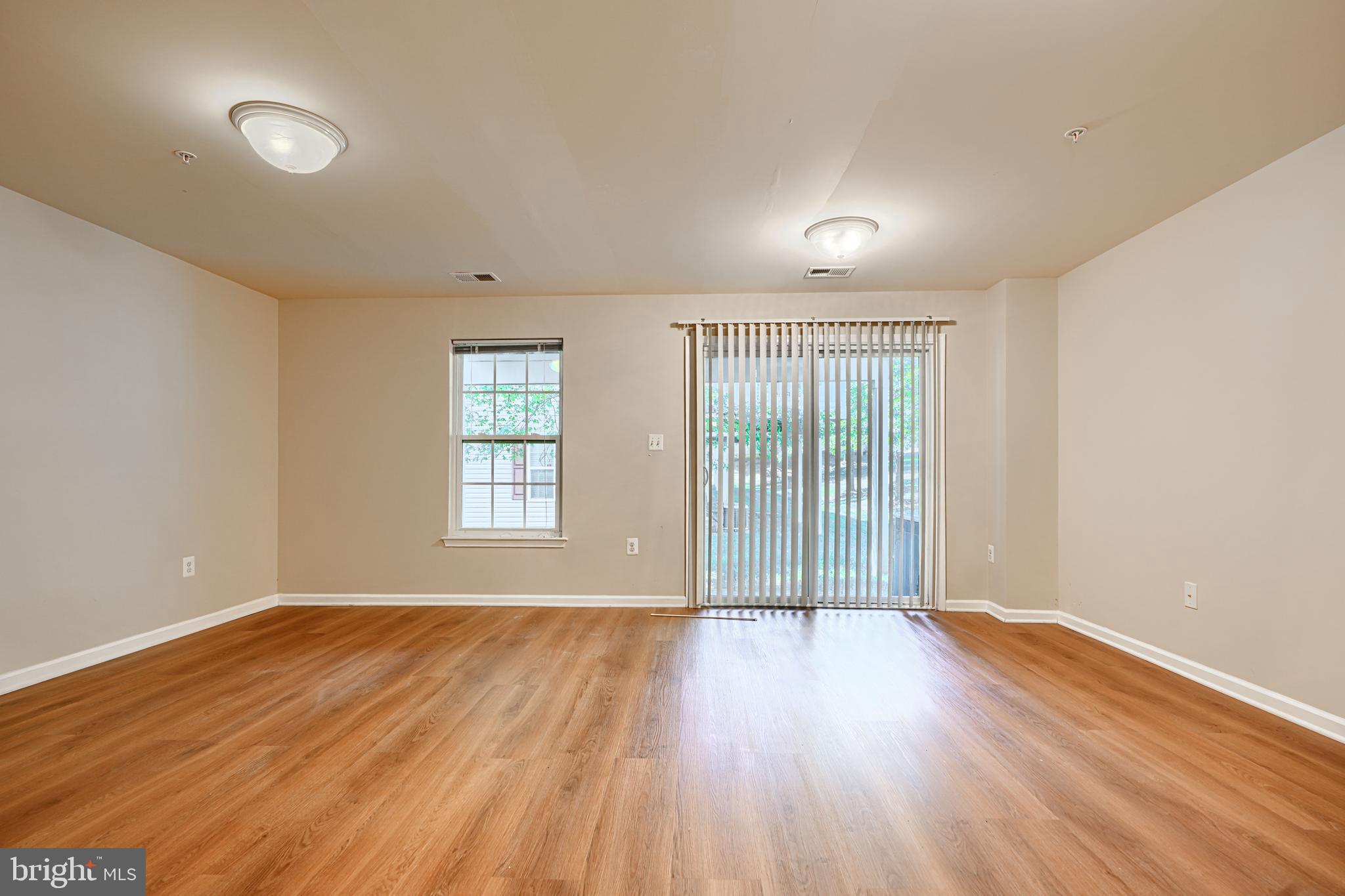 HOWARD SQUARE - Residential Lease