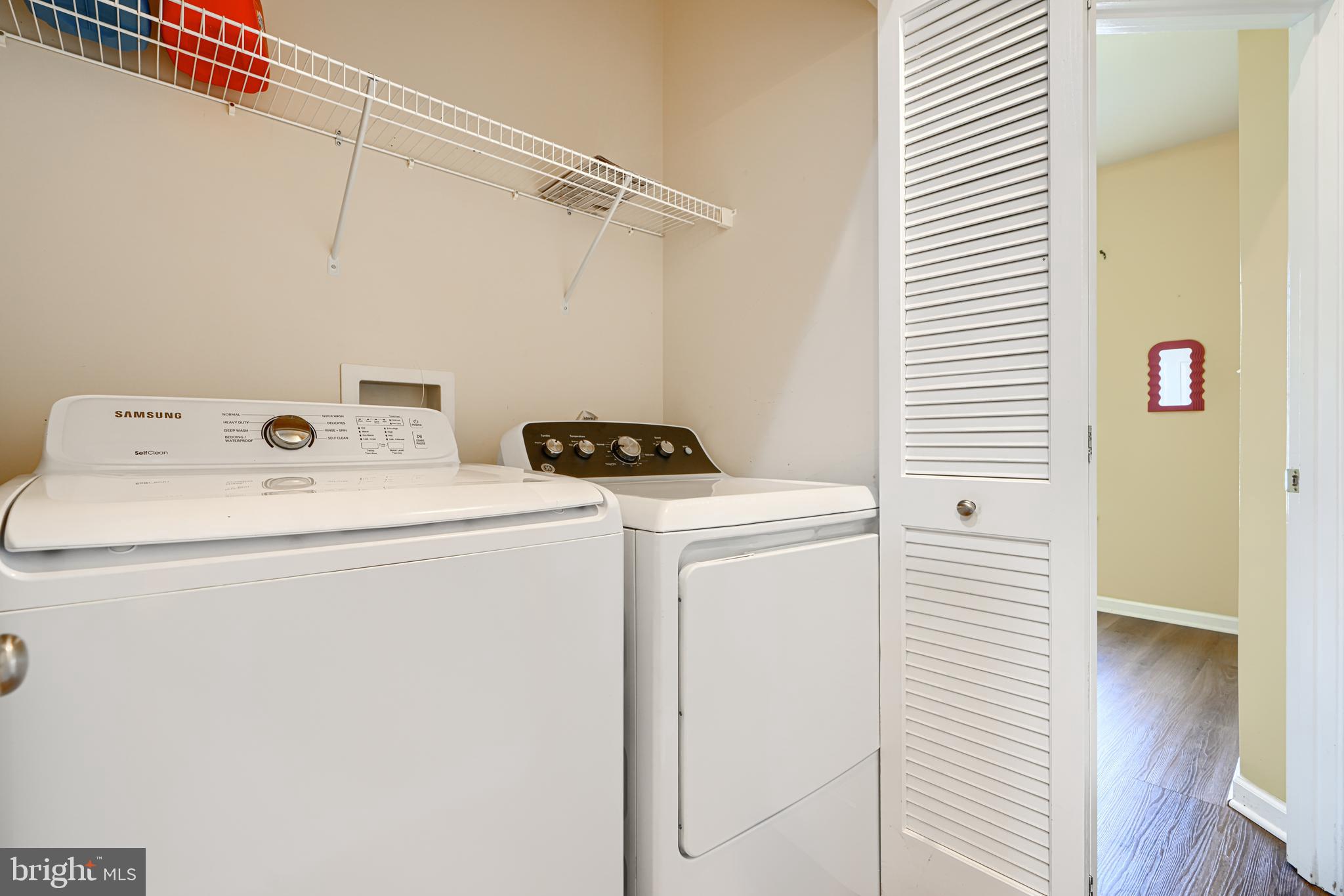 HOWARD SQUARE - Residential Lease