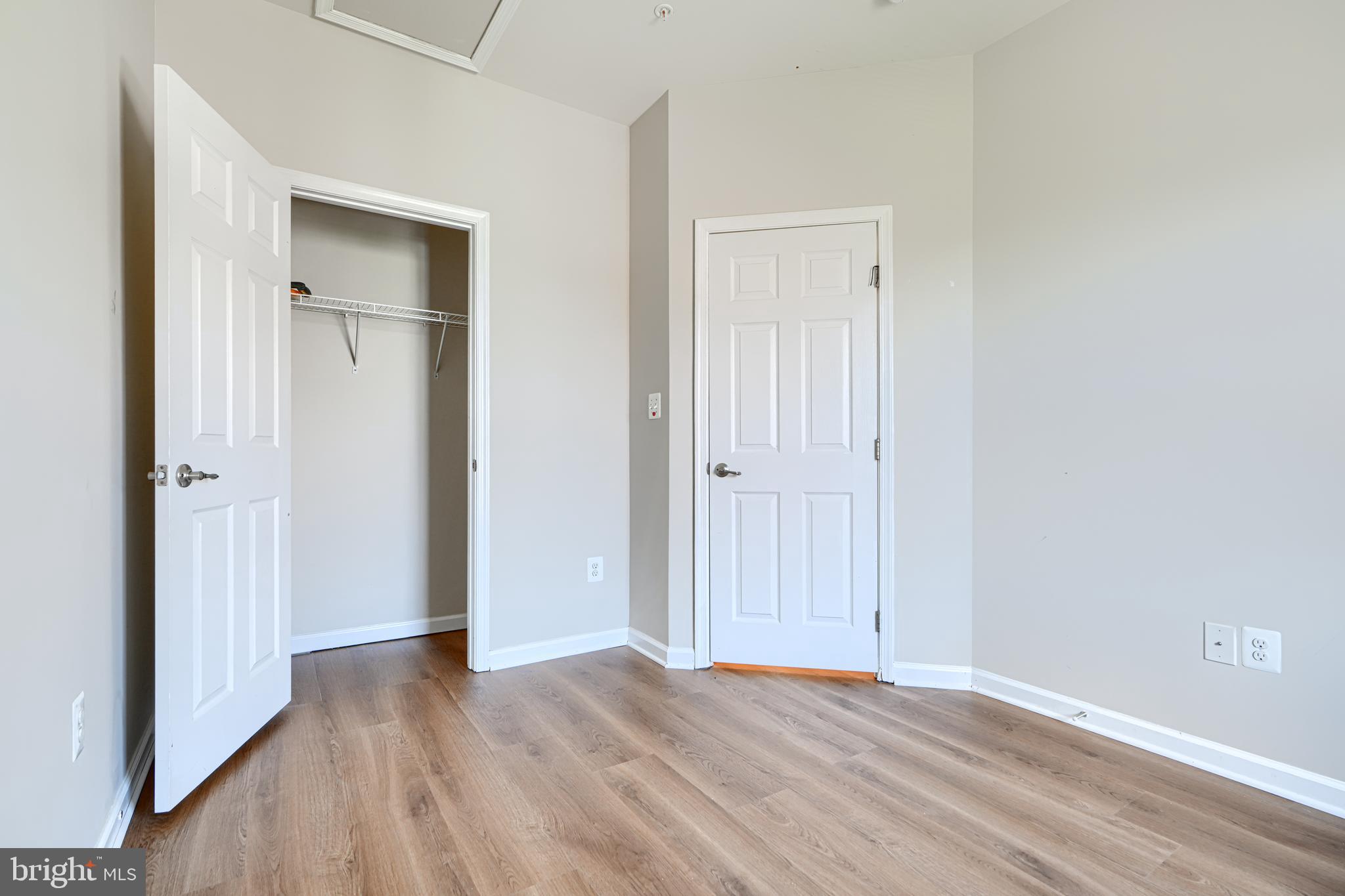 HOWARD SQUARE - Residential Lease