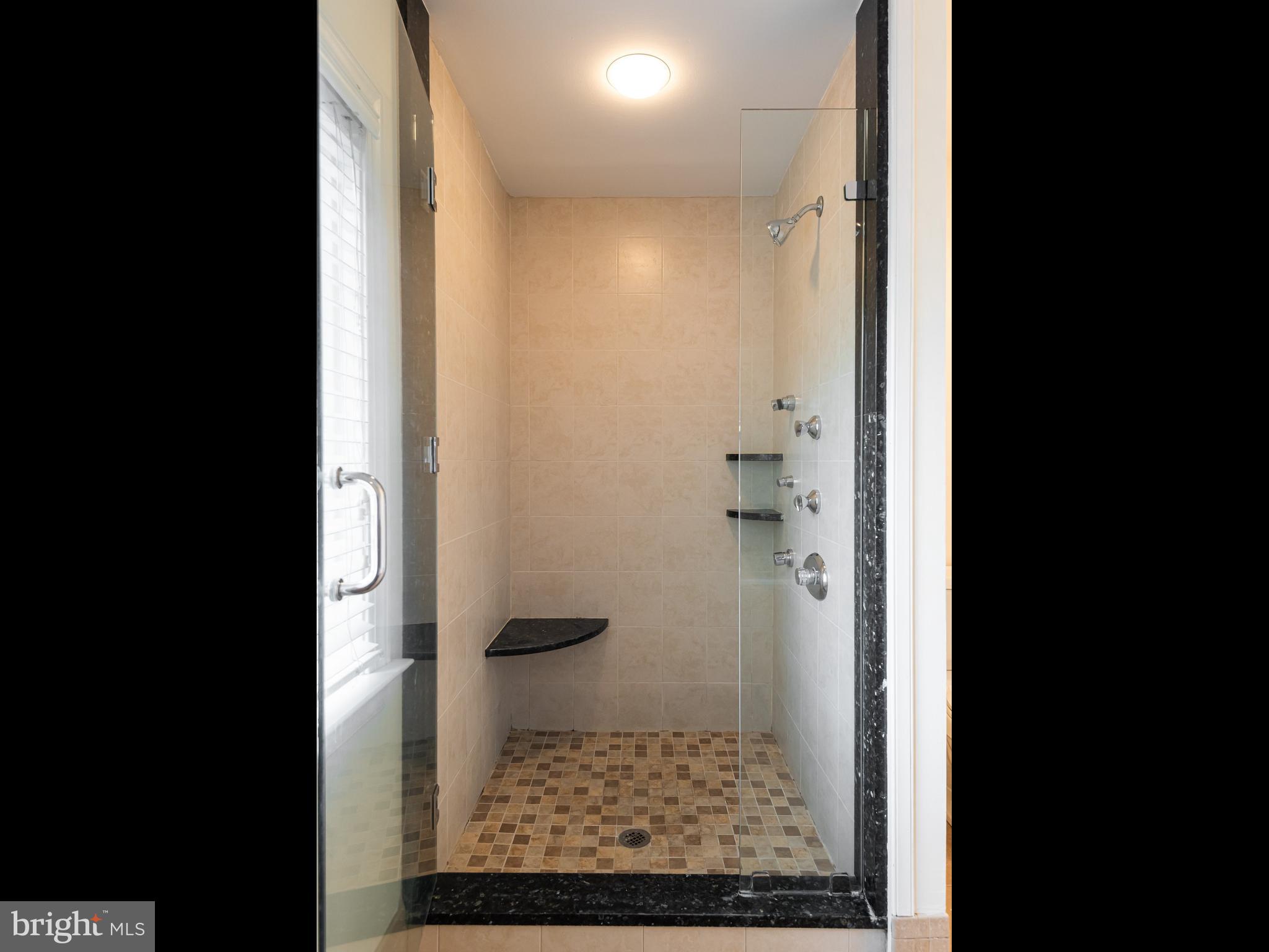 WEATHERSTONE - Residential