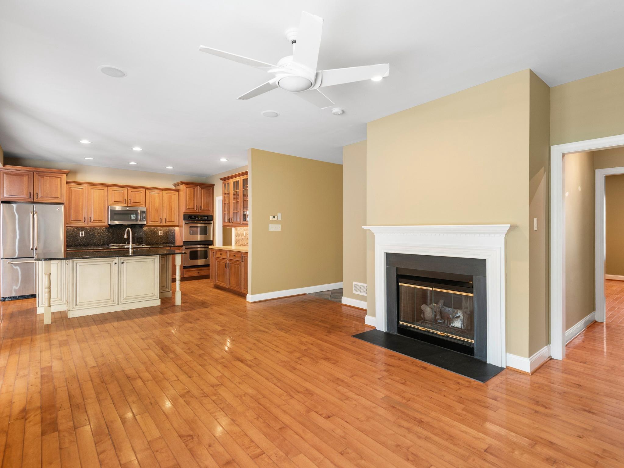 WEATHERSTONE - Residential