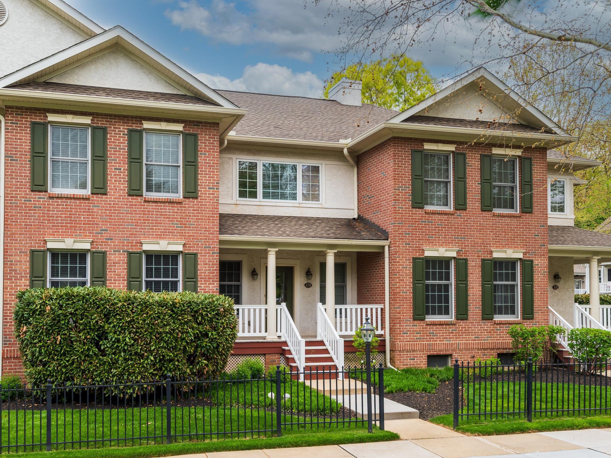 WEATHERSTONE - Residential