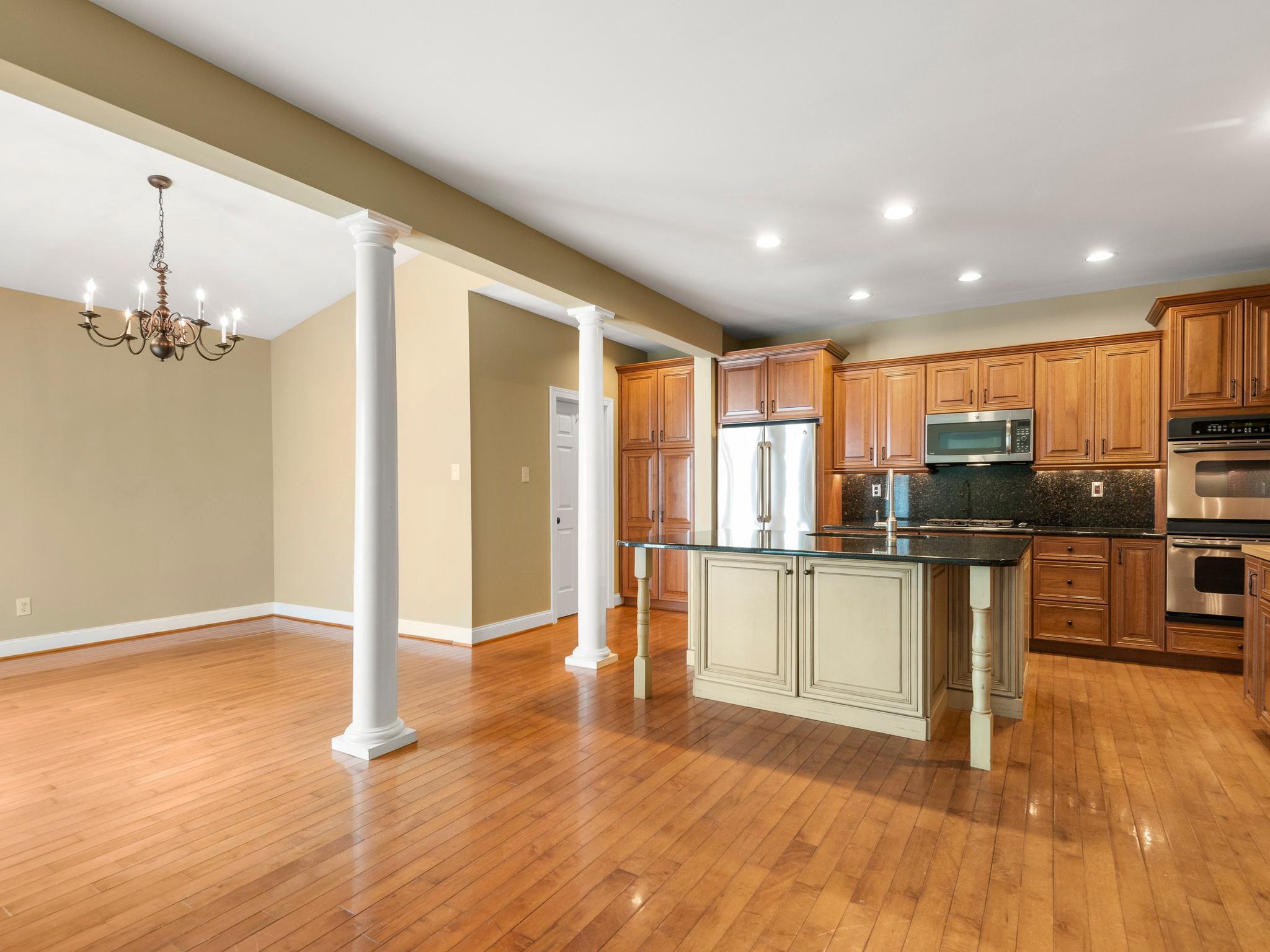 WEATHERSTONE - Residential