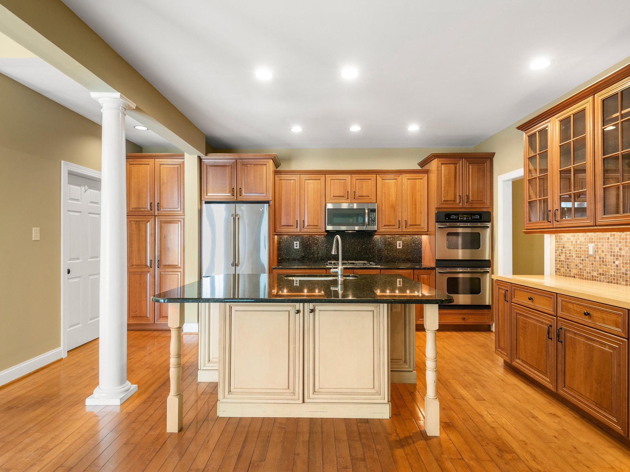 WEATHERSTONE - Residential