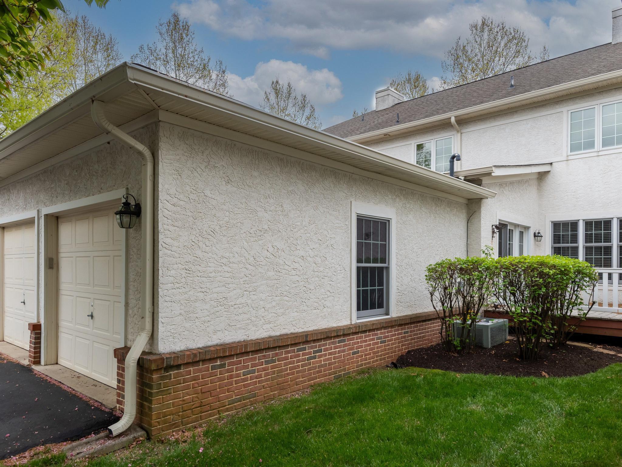 WEATHERSTONE - Residential