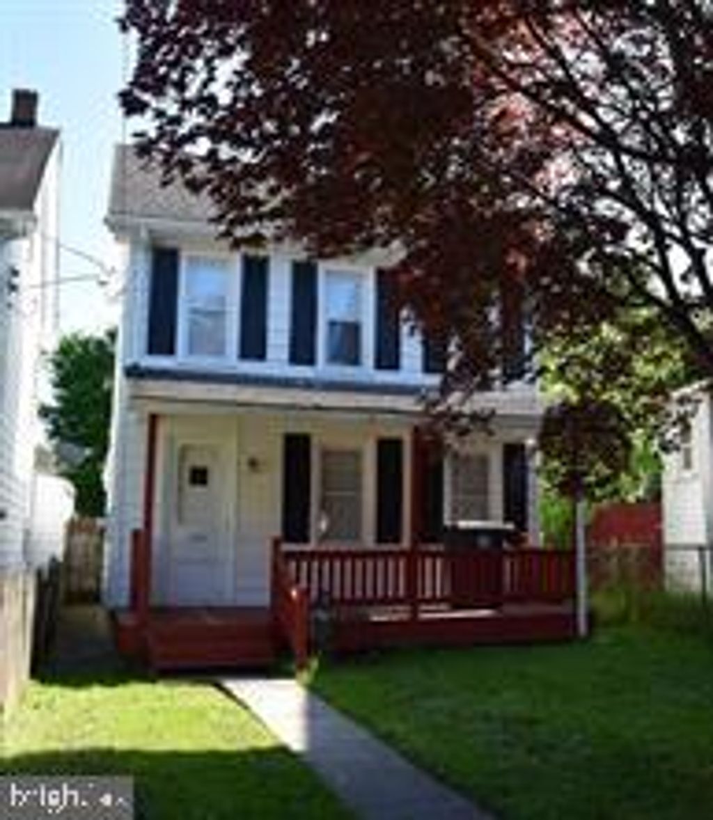 Photo of 342 Lincoln Avenue, POTTSTOWN, PA 19464 (MLS # PAMC2162574)