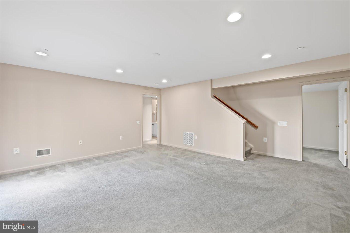 FALLS RUN - Residential