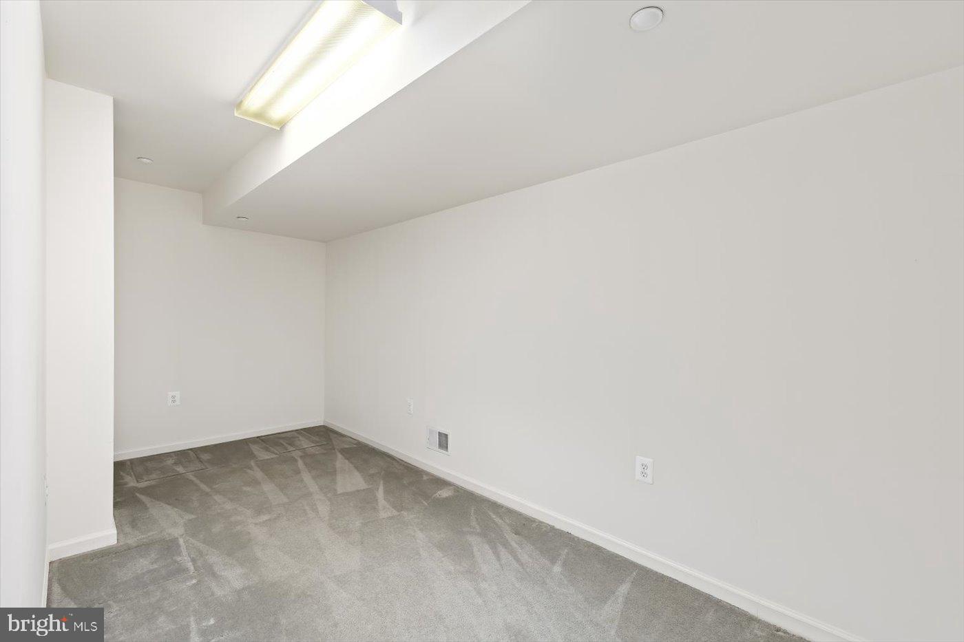 FALLS RUN - Residential