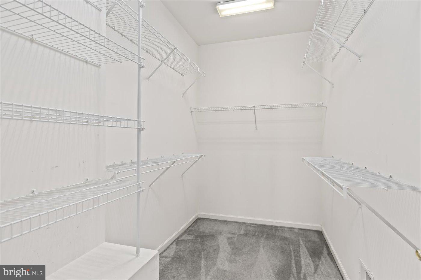 FALLS RUN - Residential