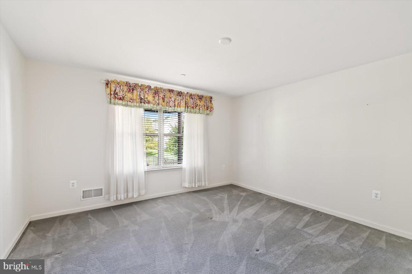 FALLS RUN - Residential