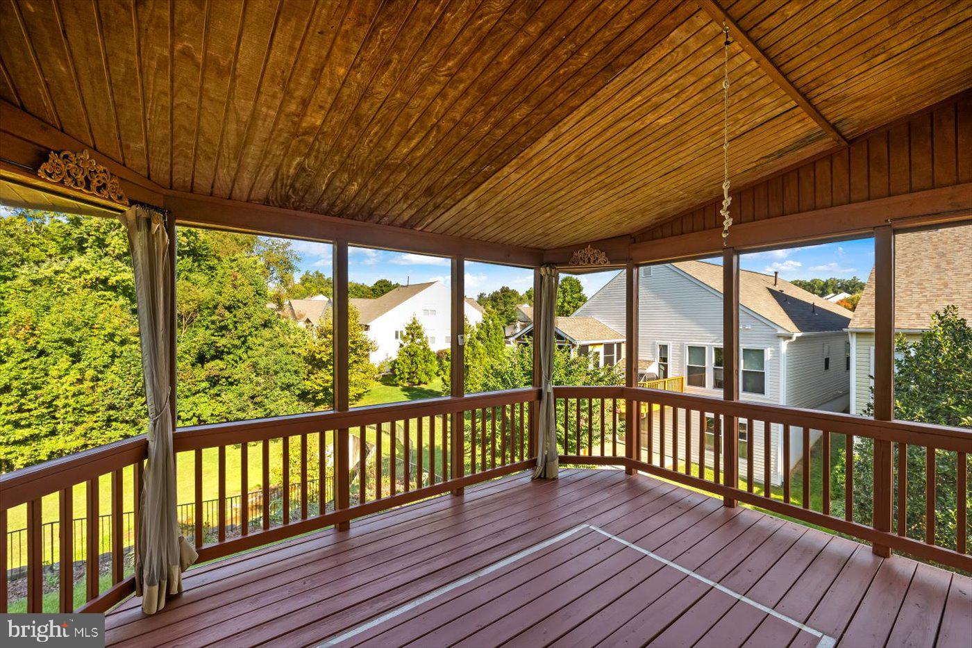 FALLS RUN - Residential