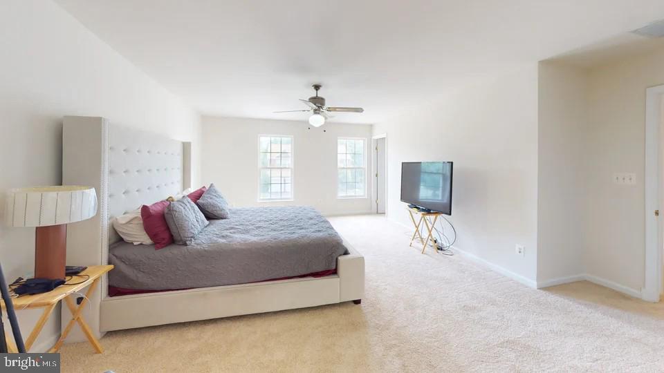 BROAD RUN OAKS - Residential