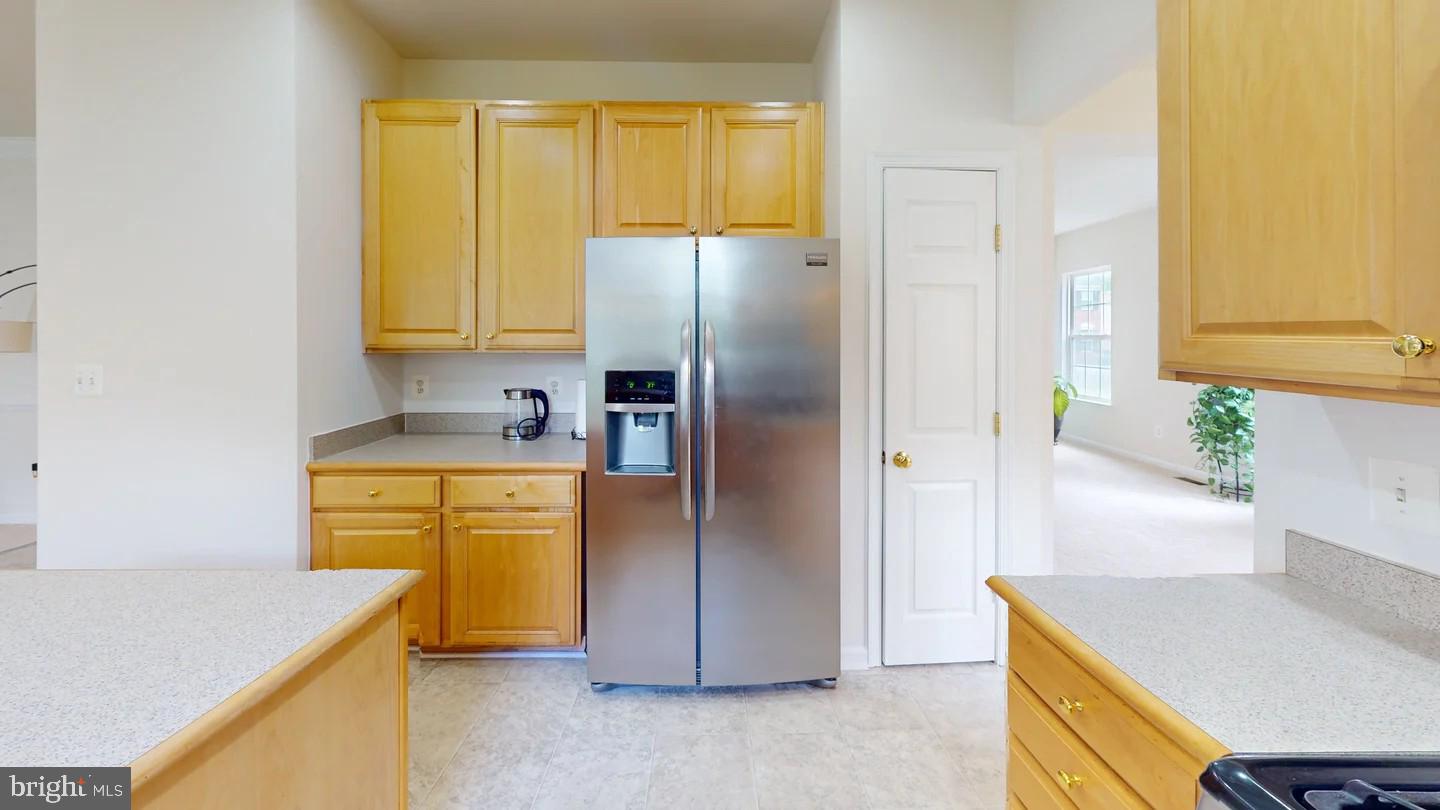 BROAD RUN OAKS - Residential