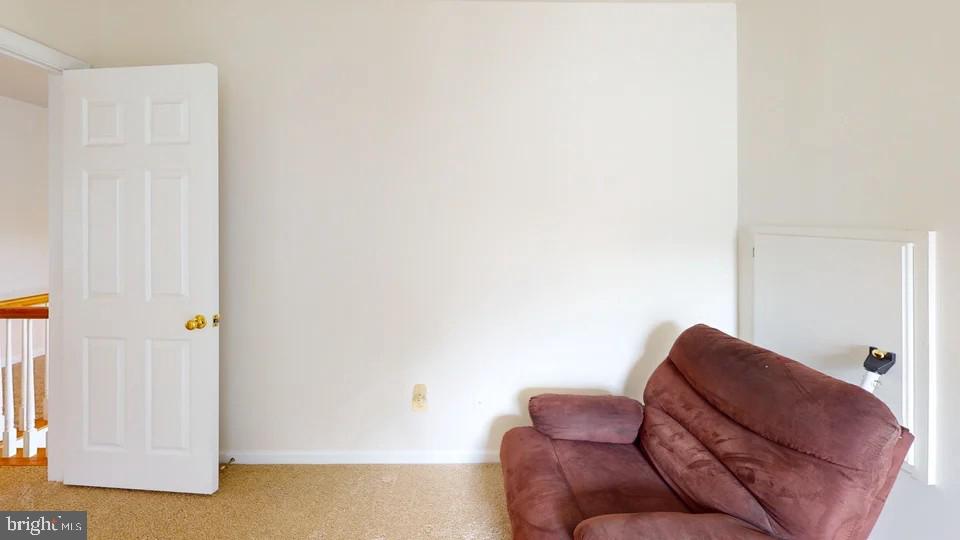 BROAD RUN OAKS - Residential