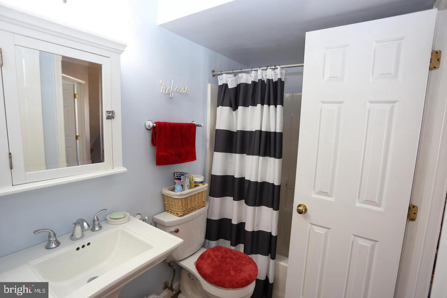 SUMMERFIELD IN COVINGTON - Residential Lease