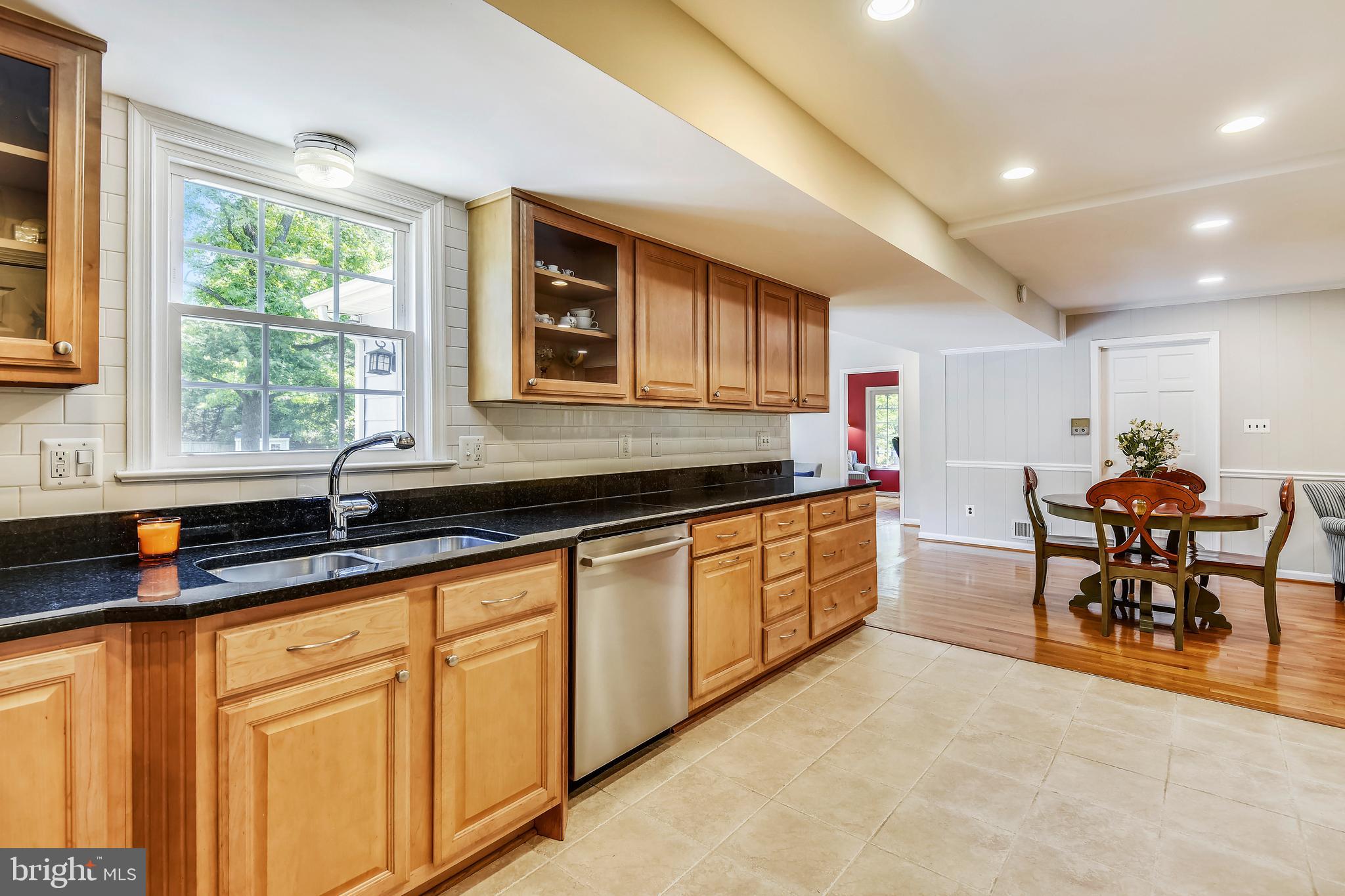 FORT HUNT MANOR - Residential