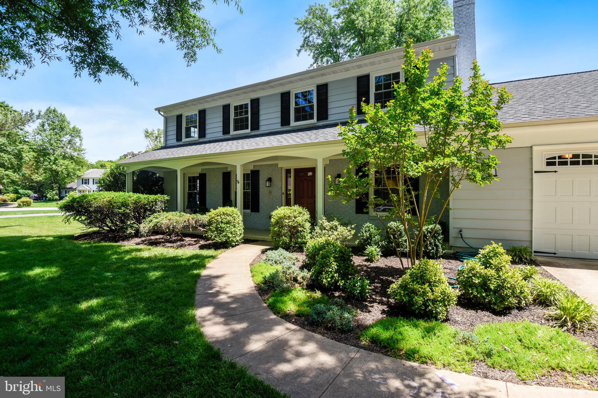 FORT HUNT MANOR - Residential