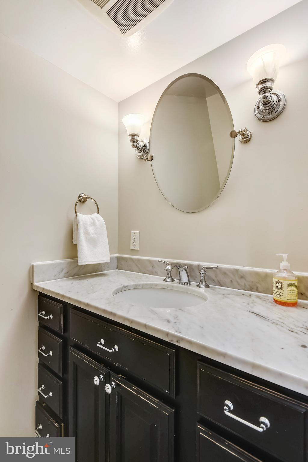 FORT HUNT MANOR - Residential