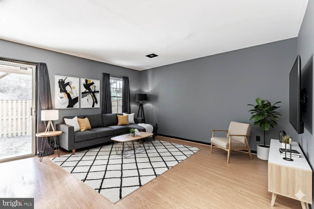 MONTCLAIR MEWS - Residential