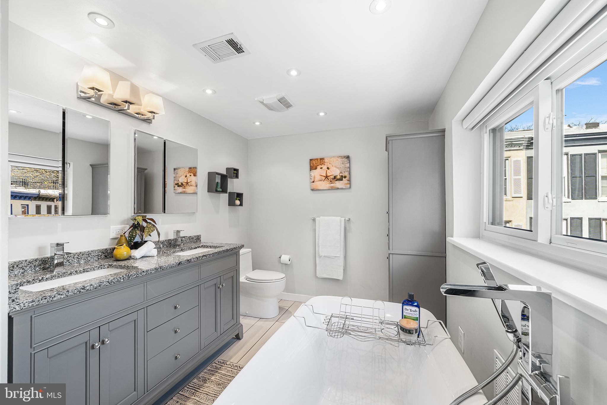 FAIRMOUNT - Residential