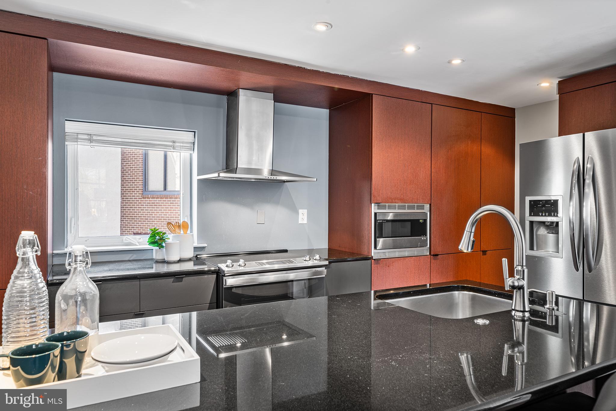 FAIRMOUNT - Residential