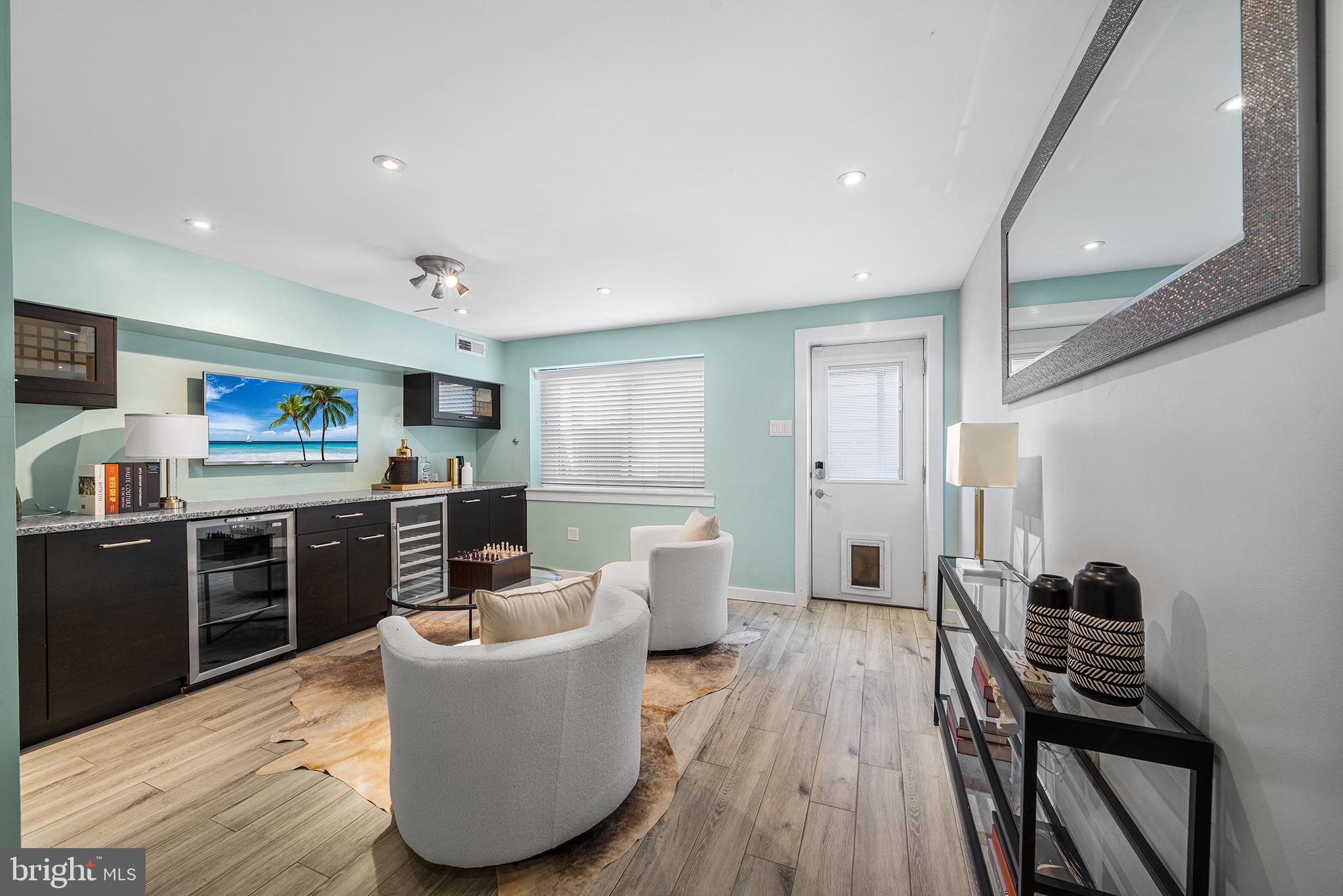 FAIRMOUNT - Residential