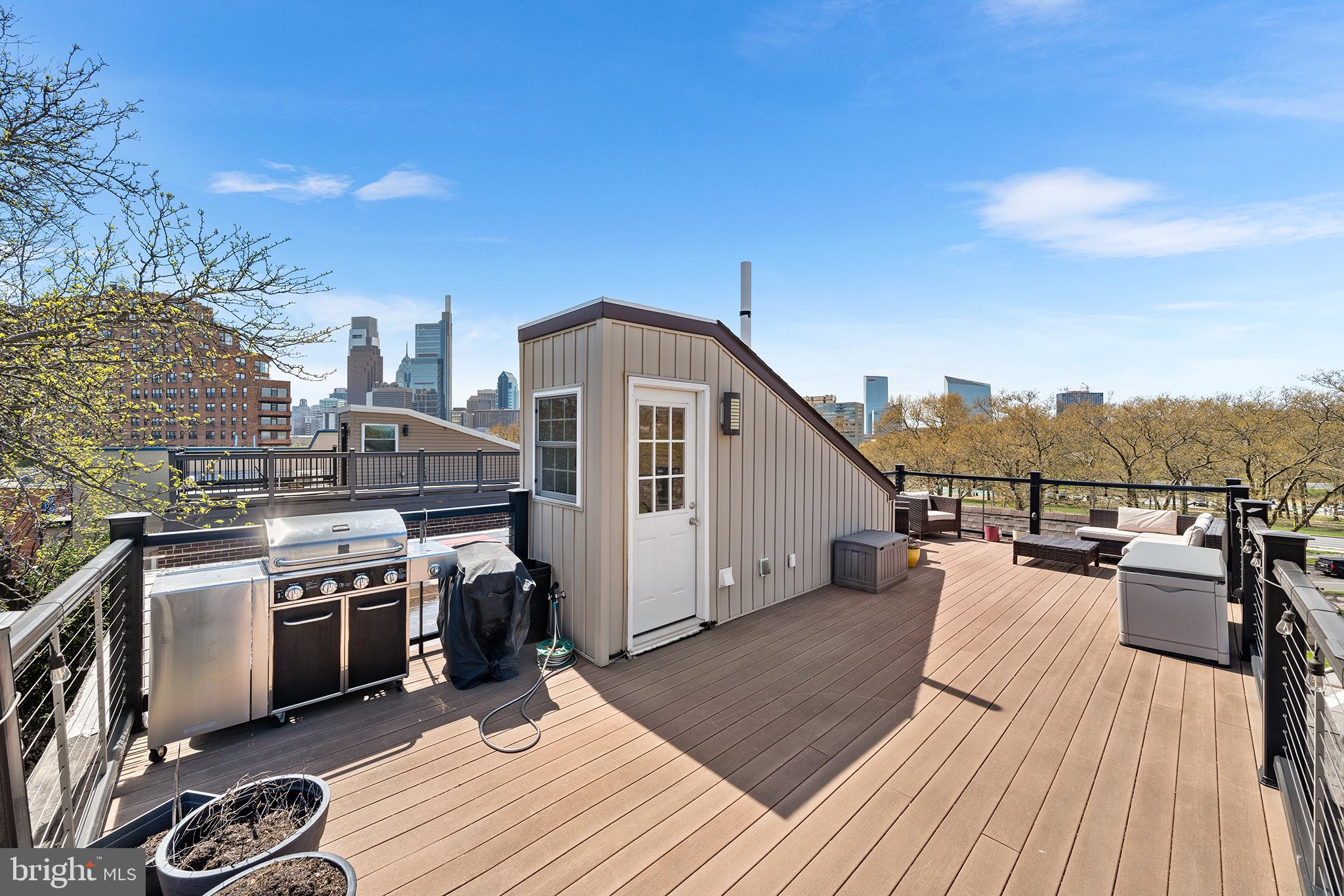 FAIRMOUNT - Residential