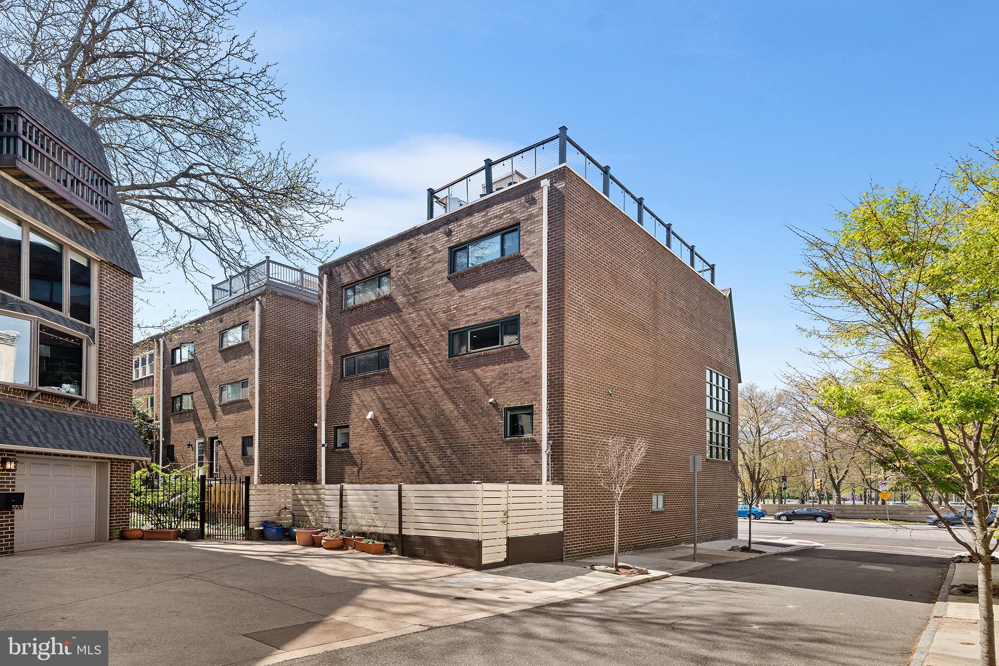 FAIRMOUNT - Residential