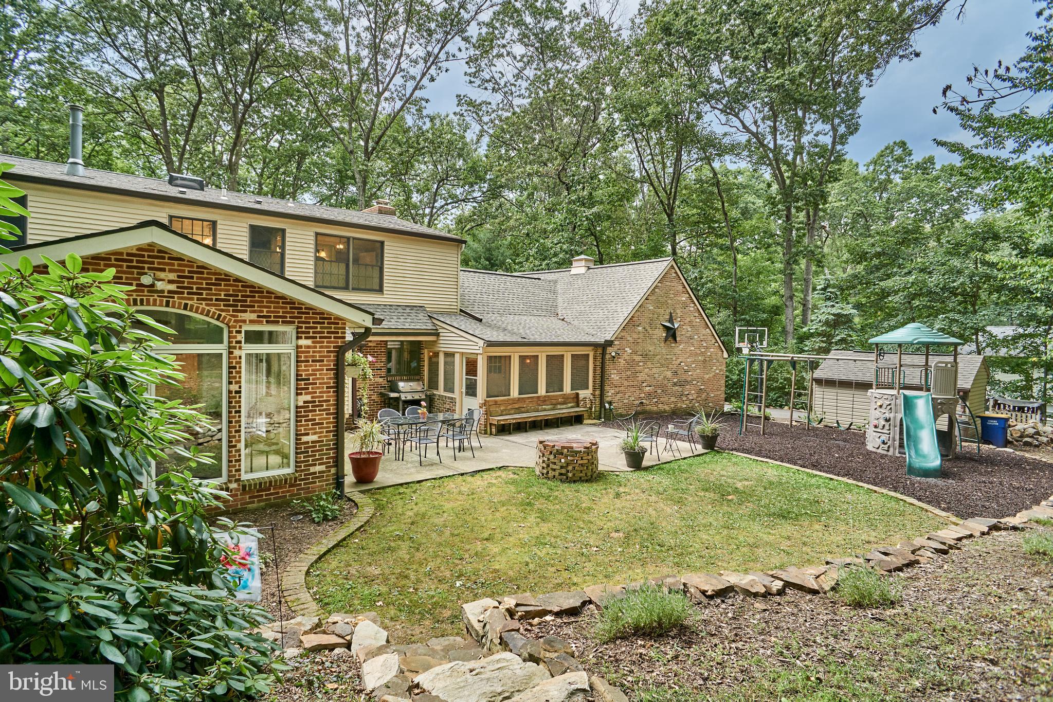 WHITE ROCK ACRES - Residential