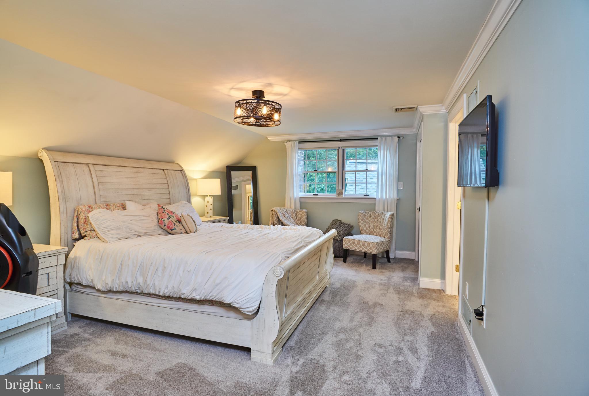 WHITE ROCK ACRES - Residential
