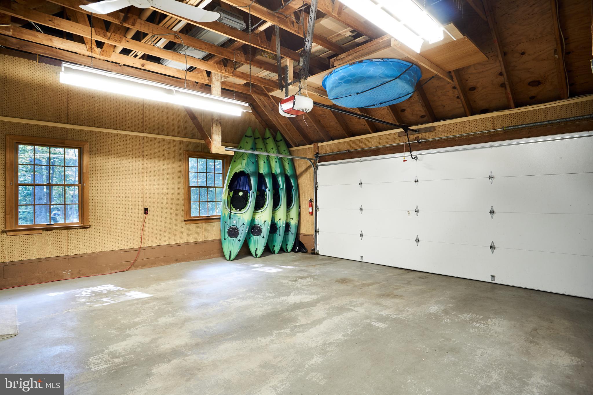 WHITE ROCK ACRES - Residential