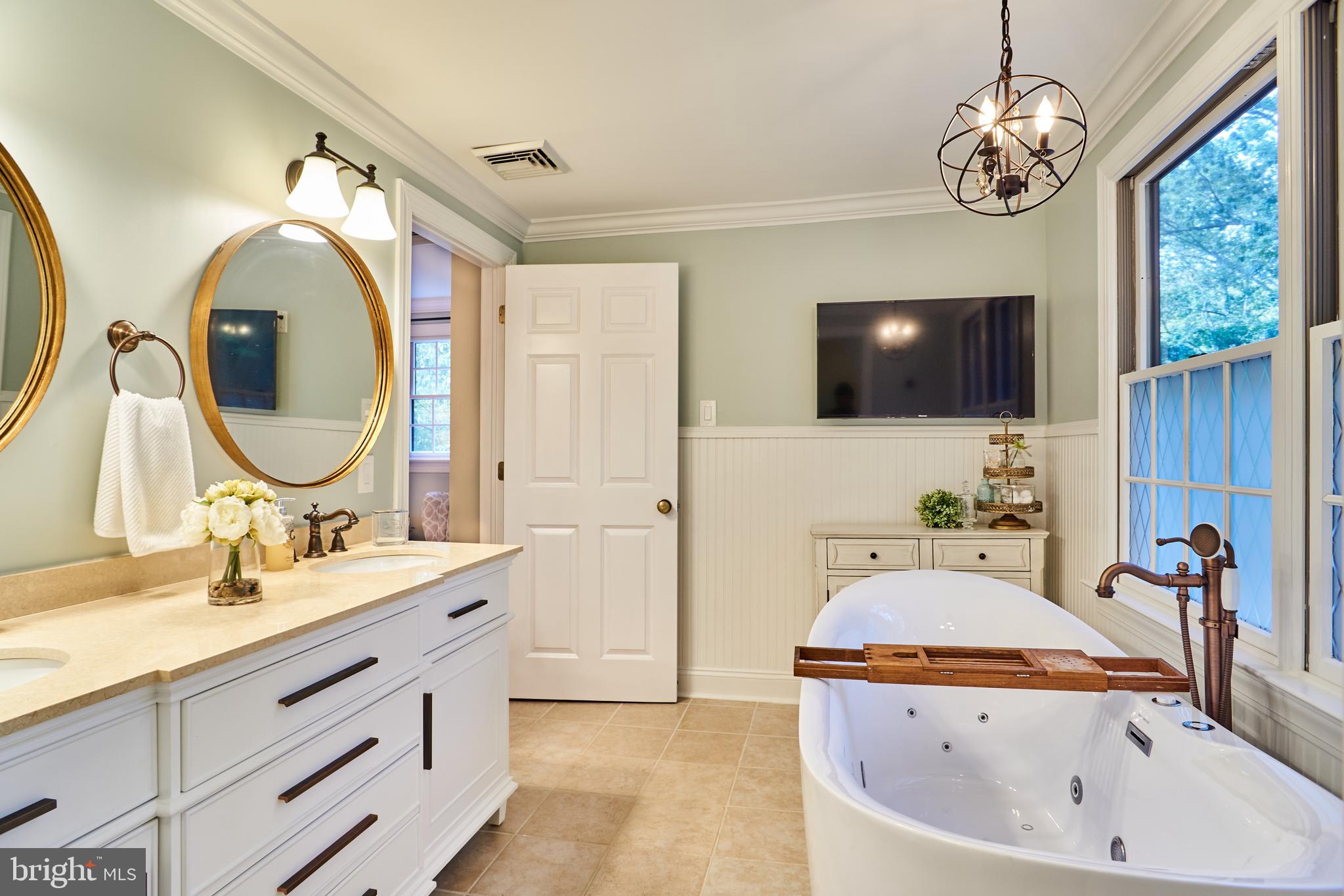 WHITE ROCK ACRES - Residential