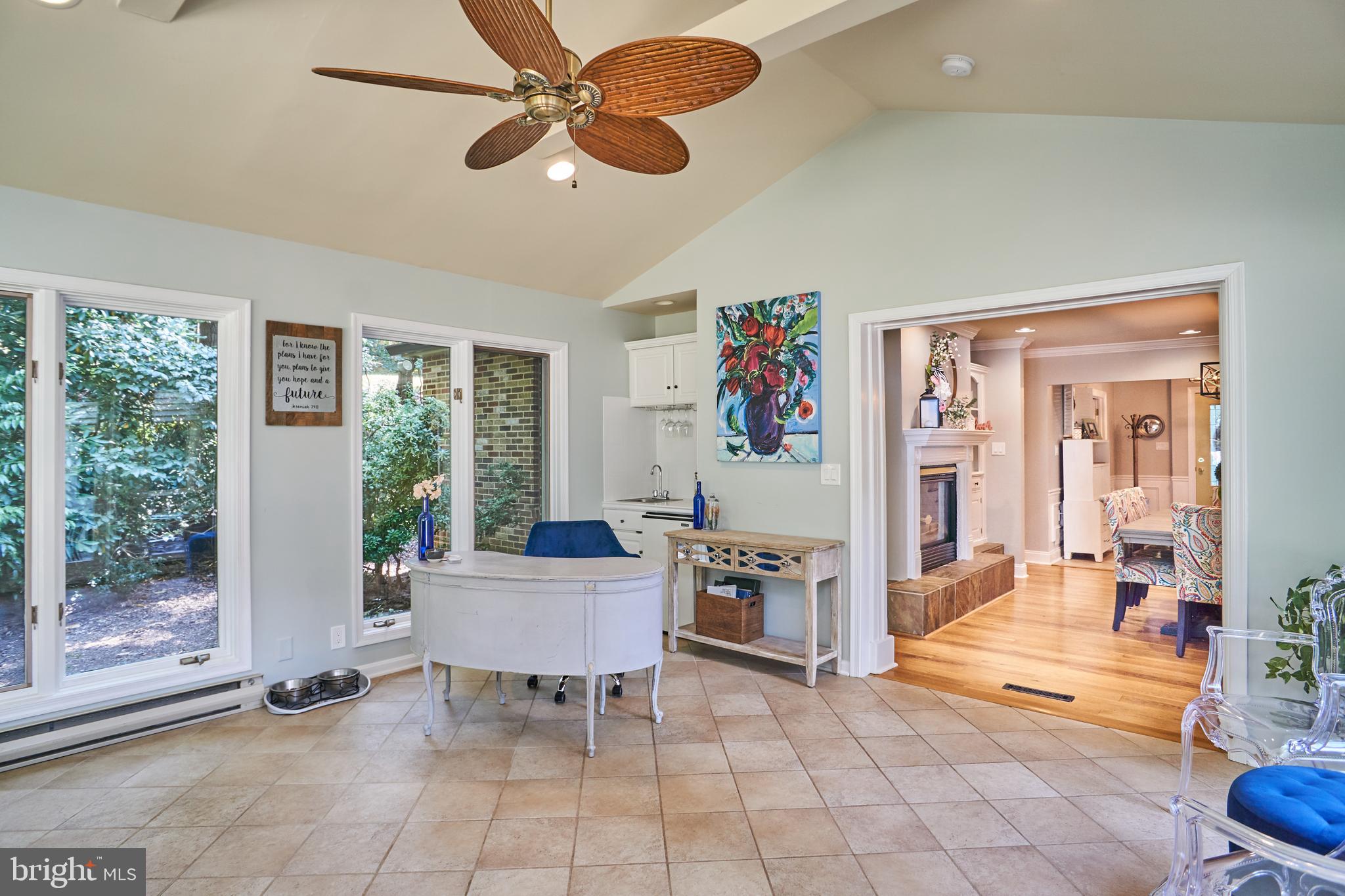 WHITE ROCK ACRES - Residential