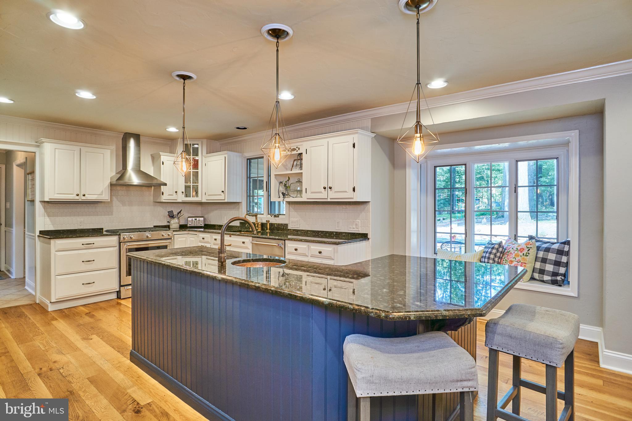 WHITE ROCK ACRES - Residential