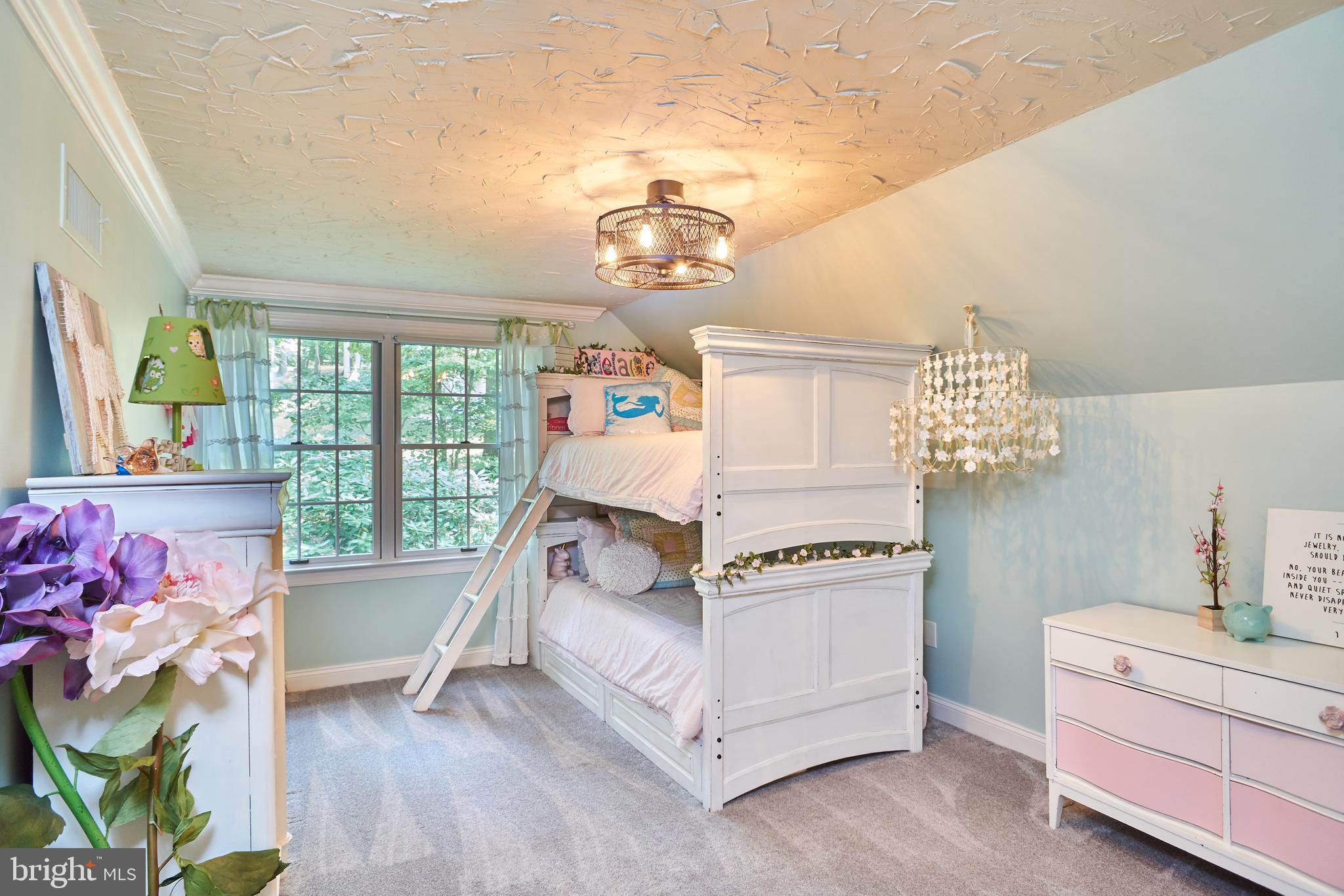 WHITE ROCK ACRES - Residential