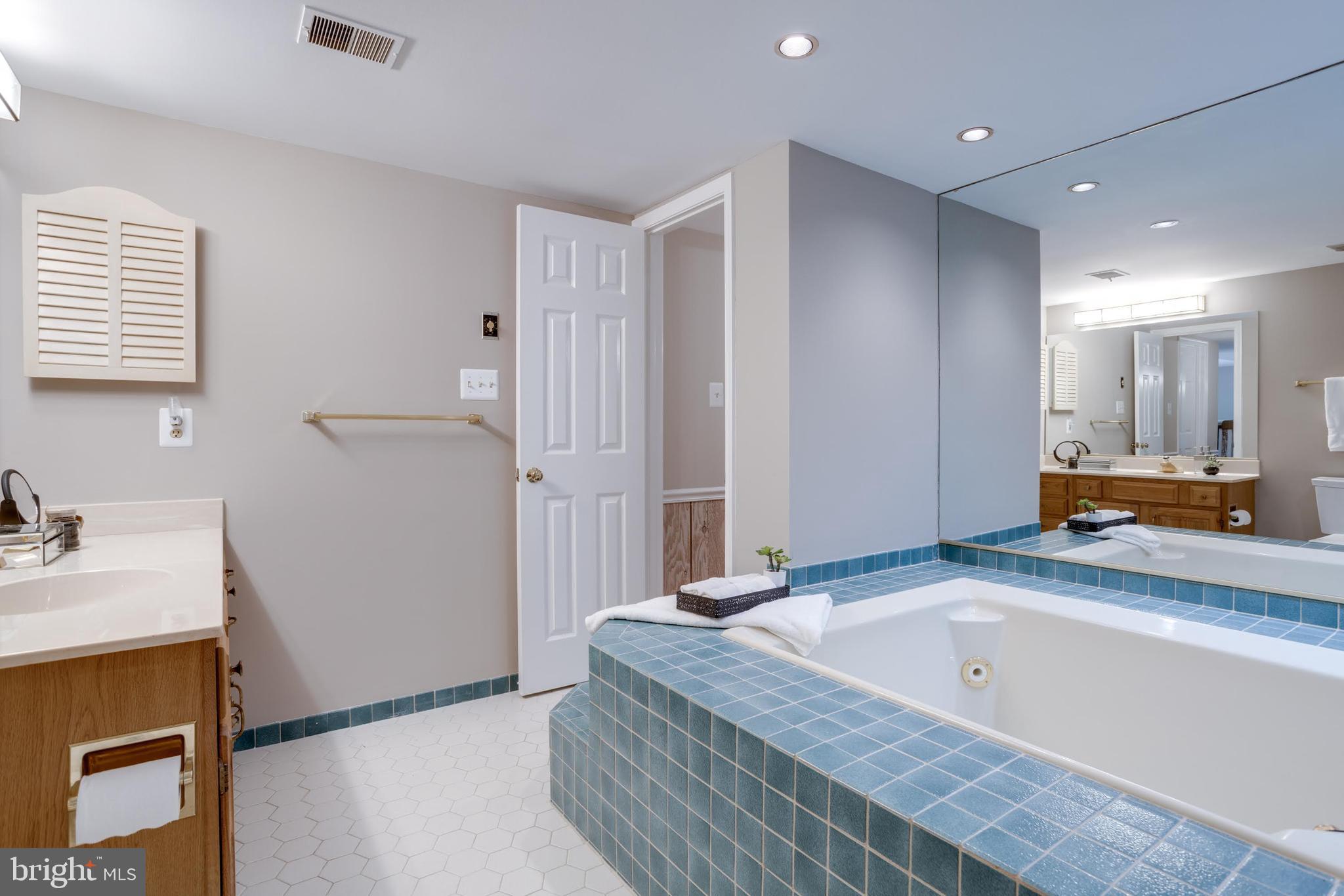 RUSTFIELD - Residential